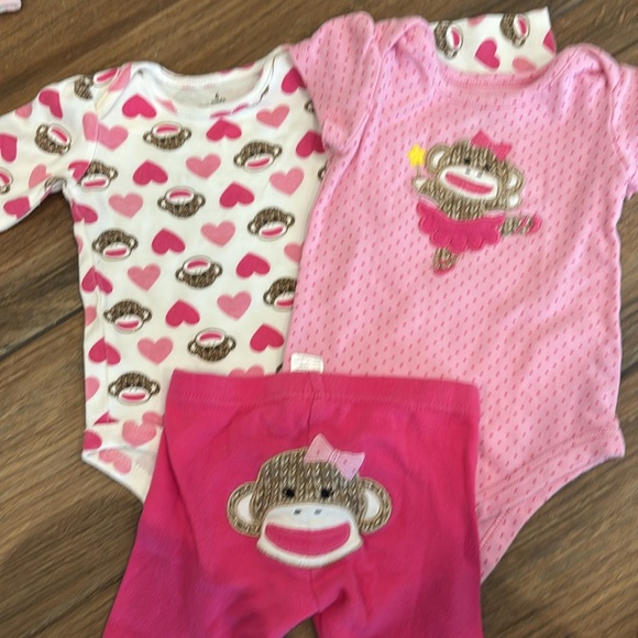 Big bundle of baby girl clothes - Picture 2 of 5